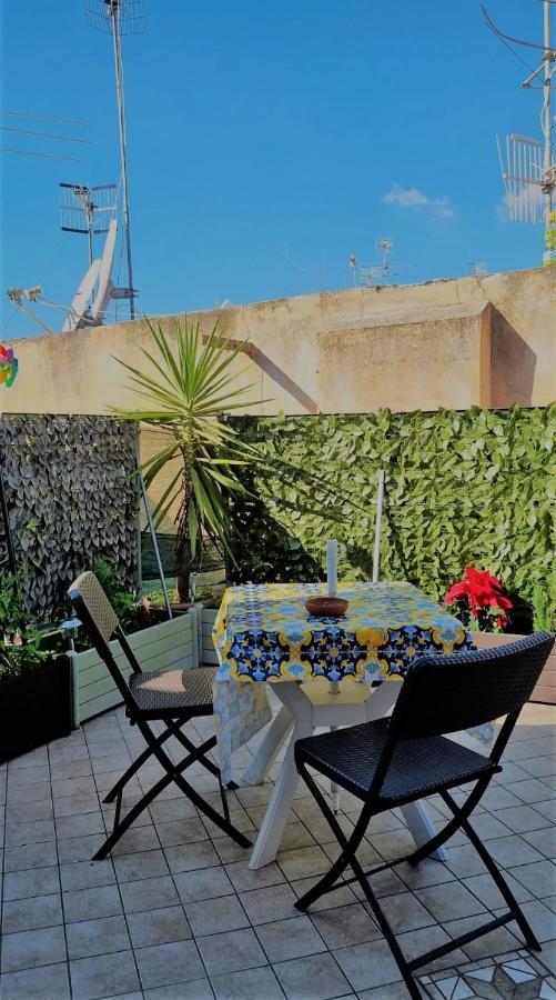 Terrazza Del Santo 2,0 - La Terrazza Nel Cuore Di Napoli Екстер'єр фото
